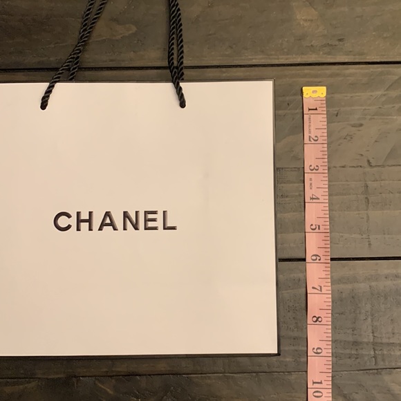 CHANEL shopping bag - Picture 7 of 12